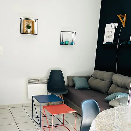 Jolie Maison Ile Des Pecheurs Dans Avec Piscine
