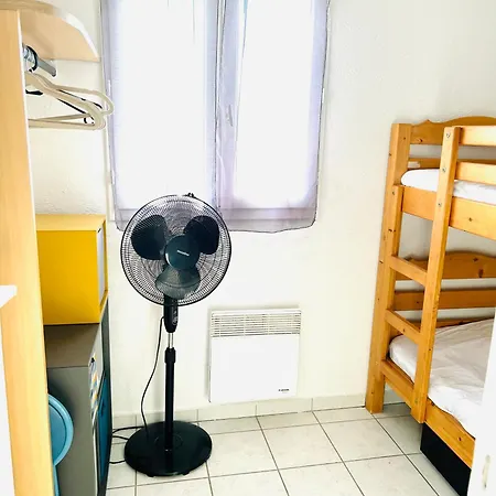 Jolie Maison Ile Des Pecheurs Dans Avec Piscine بيت للعطل *