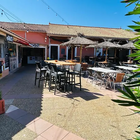 Jolie Maison Ile Des Pecheurs Dans Avec Piscine *